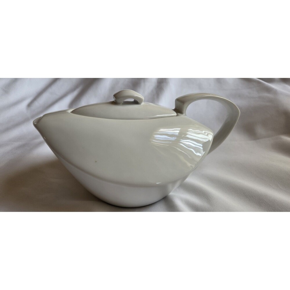 Dansk Classic Fjord Small Teapot  3 Cup White Discontinued 4 3/4" Pop Art Design